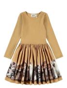 Casie Warm Beige Molo