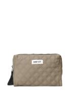 Day Re-Q Fenced Washbag L Beige DAY ET