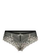 Embrace Lace Black Wacoal