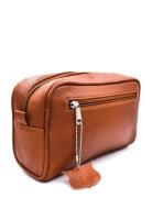 Parker Leather Saddle Brown Travel/Dopp Kit - Brown Parker