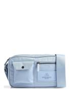 Darlambg Crossb., Monochrome Blue Markberg