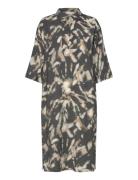 Dress Grey FREE/QUENT