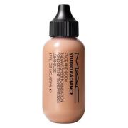 MAC Studio Radiance Face And Body Radiant Sheer Foundation 50 ml