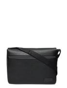 Riga Shoulder Bag L Olkalaukku Messenger-laukku Black JOST