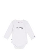 Baby Curved Monotype Body L/S Bodies Long-sleeved White Tommy Hilfiger