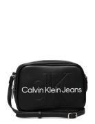 Sculpted Camera Bag18 Mono Bags Crossbody Bags Black Calvin Klein