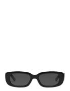 Yansel Recycled Sunglasses Black Neliönmuotoiset Aurinkolasit Black Pi...