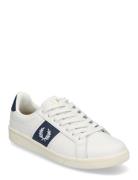 B721 Lthr Perf/Branded Matalavartiset Sneakerit Tennarit White Fred Pe...