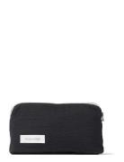 Celia Mini Toiletry Bag Toilettilaukut Black STUDIO FEDER