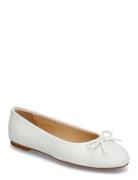 Cate Ballerinat White Dasia