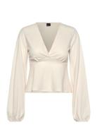 V-Neck Top Tops T-shirts & Tops Long-sleeved White Gina Tricot