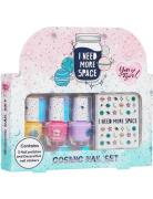 I Need More Space Cosmic Nail Set Kynsilakka Meikki Multi/patterned De...
