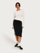 Adidas Originals - Midihameet - Black - 3S Skirt - Hameet - Midi skirt...