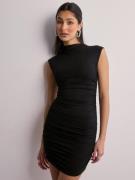 Gina Tricot - Kotelomekot - Black - Soft touch funnel neck dress - Mek...