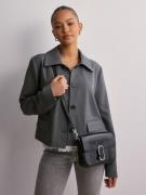 Marc Jacobs - Käsilaukut - Black - The Shoulder Bag - Laukut - Handbag...