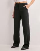 Gina Tricot - Musta - Straight tall trousers