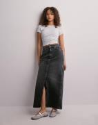 Only - Musta - Onlcilla Long Slit Skirt Dnm Noos