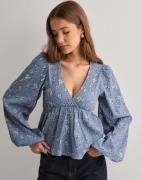 Nelly - Sininen - Fine Structure Blouse