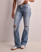 Nelly - Sininen - Low Waist Bootcut Flap Pocket Jeans