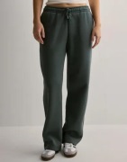 Gina Tricot - Vihreä - Basic Straight Sweatpants