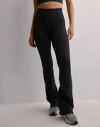 Aim'n - Musta - Shape Seamless Flare Tights