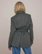 Nelly - Harmaa - Belted Warm Blazer