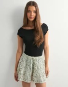 Gina Tricot - Valkoinen - Mini skirt