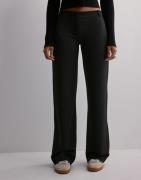 Nelly - Musta - Keep It Up Low Waist Suit Pants