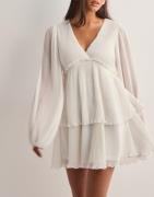 Nelly - Valkoinen - Fine Pleated Dress