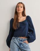 Nelly - Sininen - Buttoned Puff Sleeve Blouse