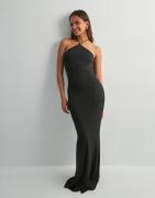 Nelly - Musta - Halterneck Strap Dress
