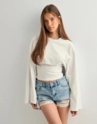 Nelly - Valkoinen - Wide Sleeve LS Top