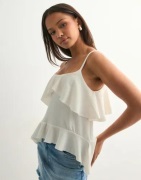 Nelly - Valkoinen - Cute Flounce Strap Top