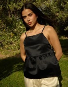 Nelly - Musta - Fancy Satin Top