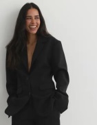 Nelly - Musta - My Best Blazer