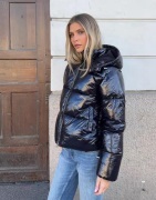 Nelly - Musta - Everyday Shiny Puffer Jacket
