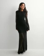 Malina - Musta - Haisley sheer knitted maxi dress