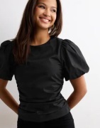 Nelly - Musta - The Cutest Blouse