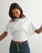 Nelly - Valkoinen - Round Neck Wide Sleeve Tee