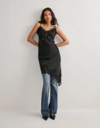 Neo Noir - Musta - Sorelle Lace Dress