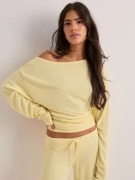 Nelly - Keltainen - My Chill Boatneck Sweat