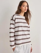 Pieces - Ruskea - Pcmila Ls Loose Tee Jrs Noos Bc