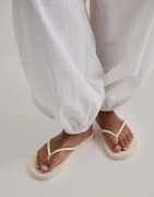 Nelly - Valkoinen - Slim Flip Flop