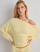 Nelly - Keltainen - My Chill Boatneck Sweat