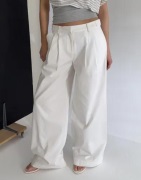 Nelly - Valkoinen - Relaxed Strap Pants