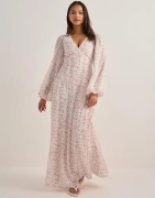 Nelly - Kukallinen - Maxi Frill Dress