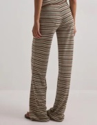 Nelly - Kuviollinen - Chill Stripe Low Waist Pants