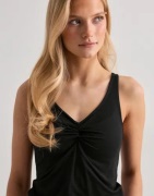 Pieces - Musta - Pcmaliva Sl V-Neck Top Jrs Noos Bc